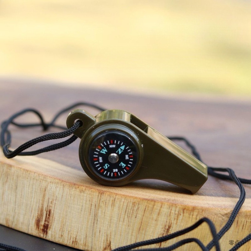 3 in 1 緊急安全ホイッスル 大音量サバイバルホイッスル - Emergency Whistle Loud のレビューと価格