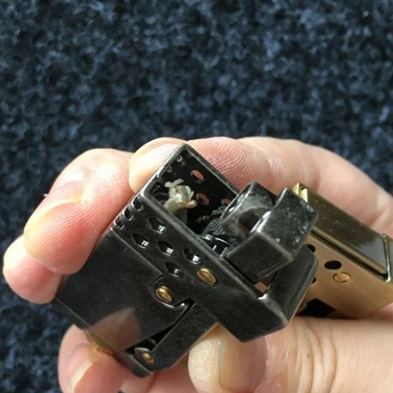 レトロガソリンフリントサイドプレッシャー点火式シガレットライ - Fire Starting Kit のレビューと価格